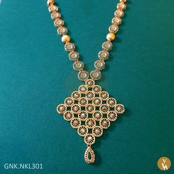 Gold Necklace (GNK.NKL301)